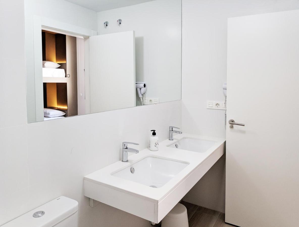 Broz Hostel Гранада Номер фото